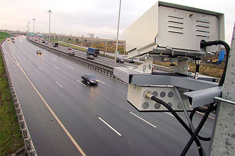 В Украине усилят контроль за обстановкой на дорогах: где появятся новые камеры