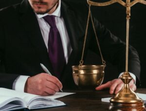 В каких случаях компании нужно будет защищаться в суде?