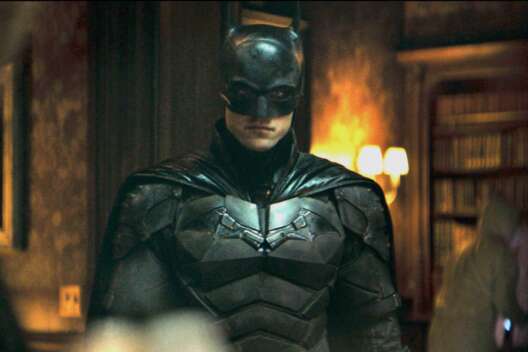 
            Появился новый трейлер фильма "Бэтмен" с Робертом Паттинсоном        