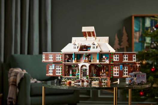 
            LEGO выпустила конструктор по мотивам "Один дома"        