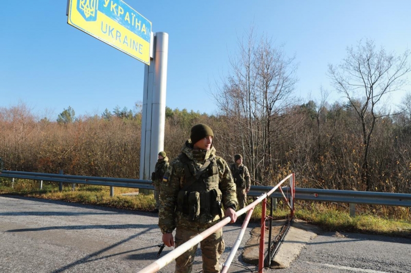 Украина проводит спецоперацию на границе с Беларусью (фото)