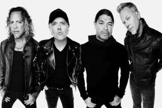 
            Музыканты Metallica купили в США завод по производству винила        