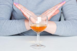 Помощь специалистов в лечении алкоголизма: путь к выздоровлению