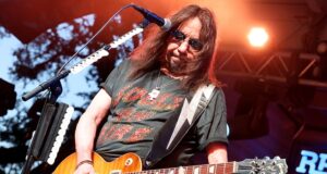 Умер основатель группы Kiss Дэниел  Эйс  Фрейли