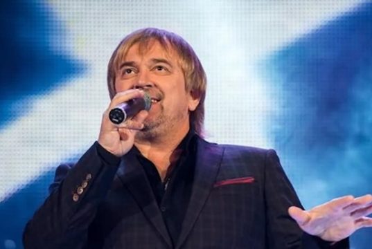 60-летний артист покорил Львов экстремальными трюками под куполом